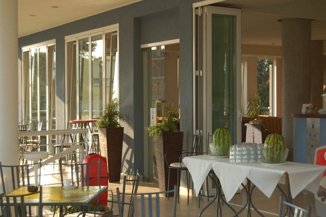 Ambassador Resort 4*