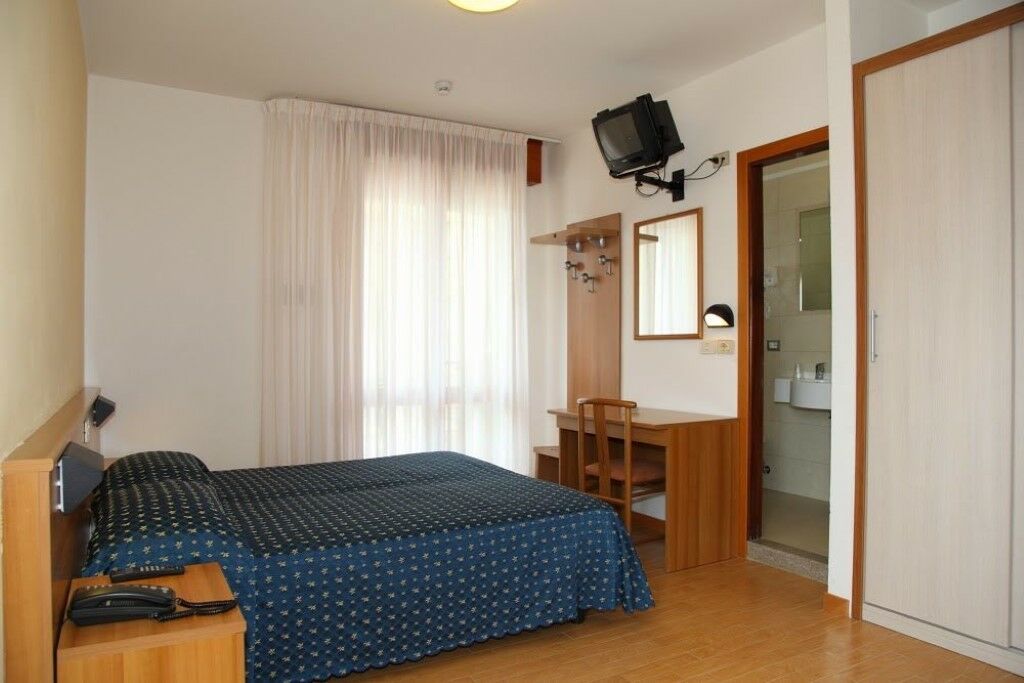 Ambassador Resort 4*